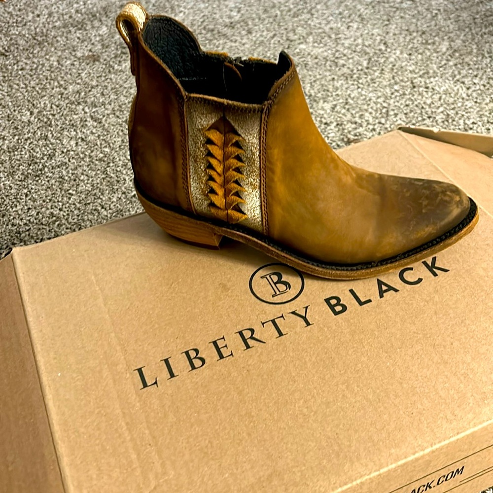 LIBERTY BLACK leather boots